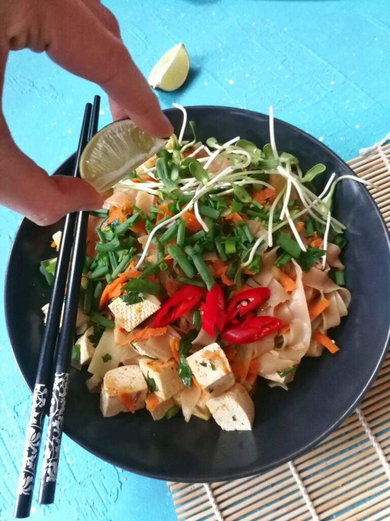  Pad  thai  z tofu Zdrowa Codzienno