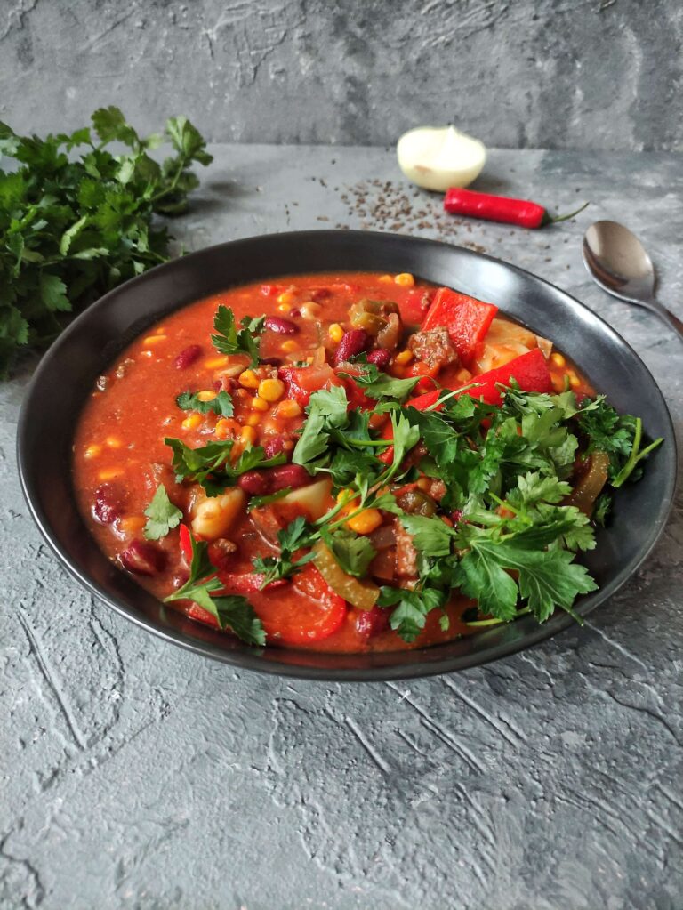 116. Pikantna zupa chili con carne-min (1)