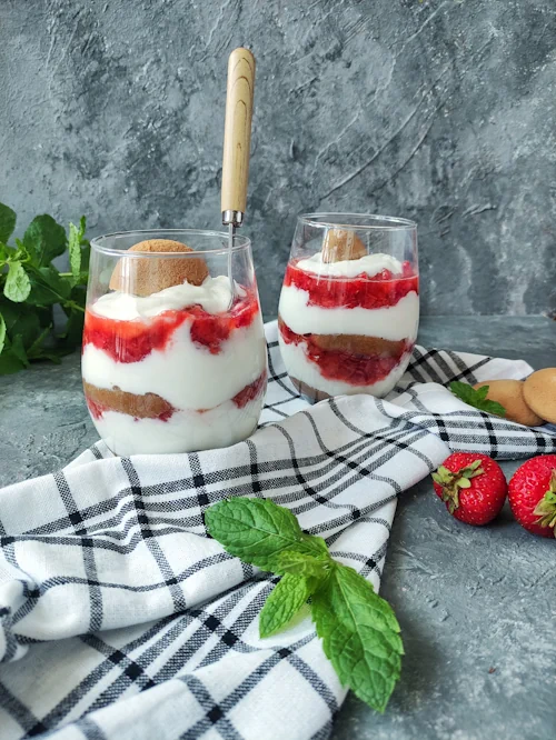 7. Truskawkowe tiramisu